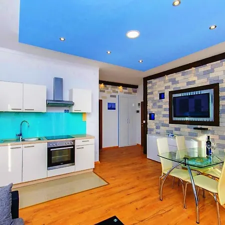 Violet Sea Breeze Apartment Split Exterior photo