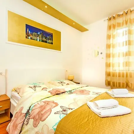 Violet Sea Breeze Apartment Split Exterior photo