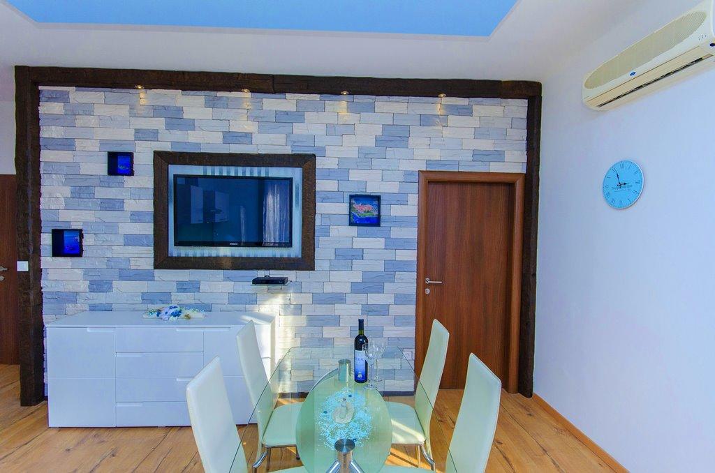 Violet Sea Breeze Apartament *